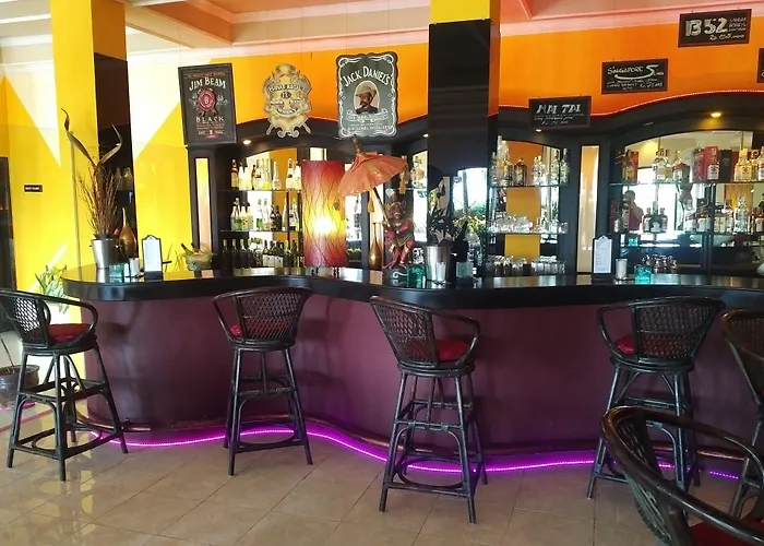 巴厘岛天堂精品度假酒店 3* 罗威那